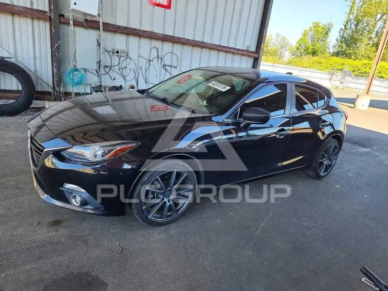2015 Mazda 3 фото