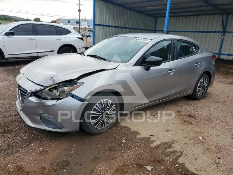 2015 Mazda 3 photo
