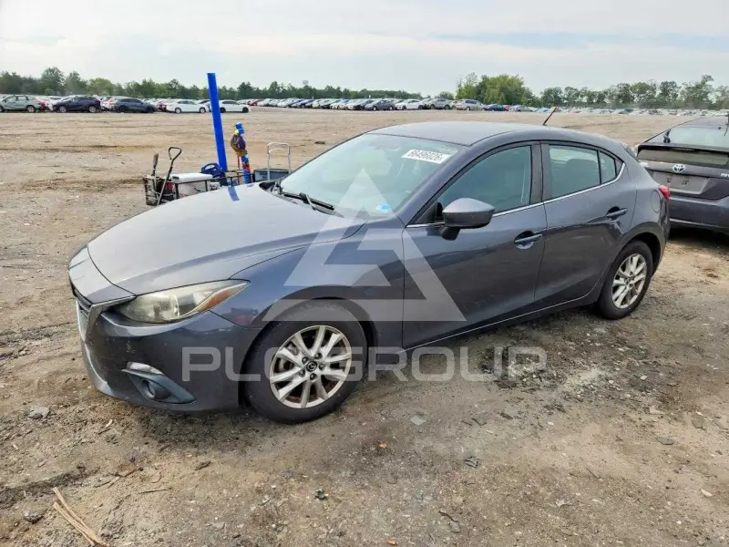2015 Mazda 3 фото