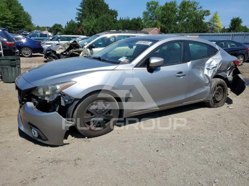 2015 Mazda 3 фото