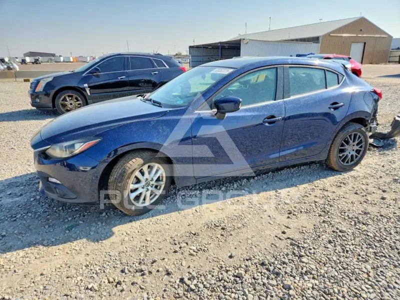2015 Mazda 3 photo