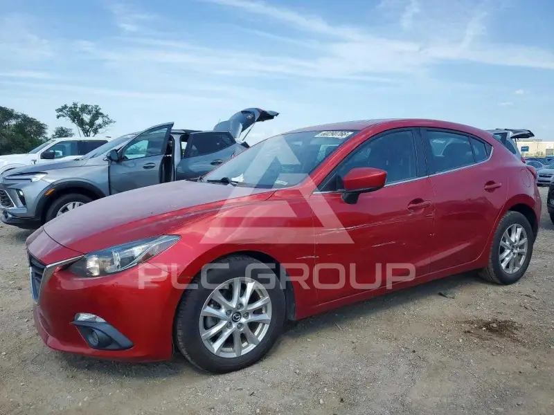 2015 Mazda 3 photo