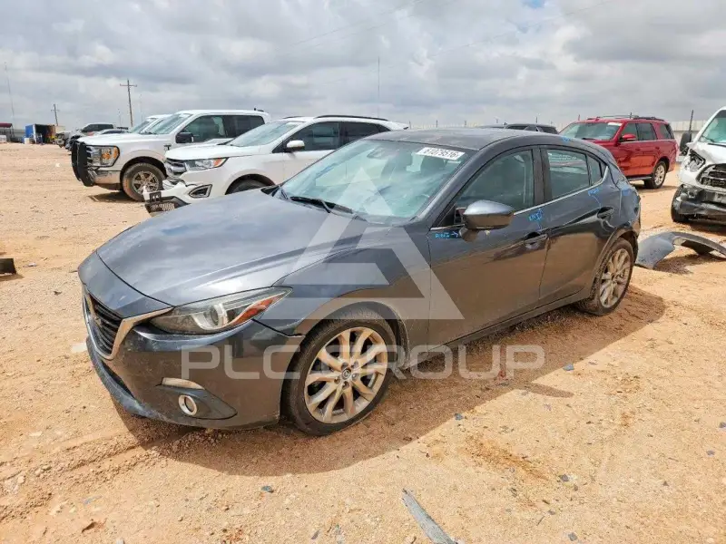 2015 Mazda 3 фото