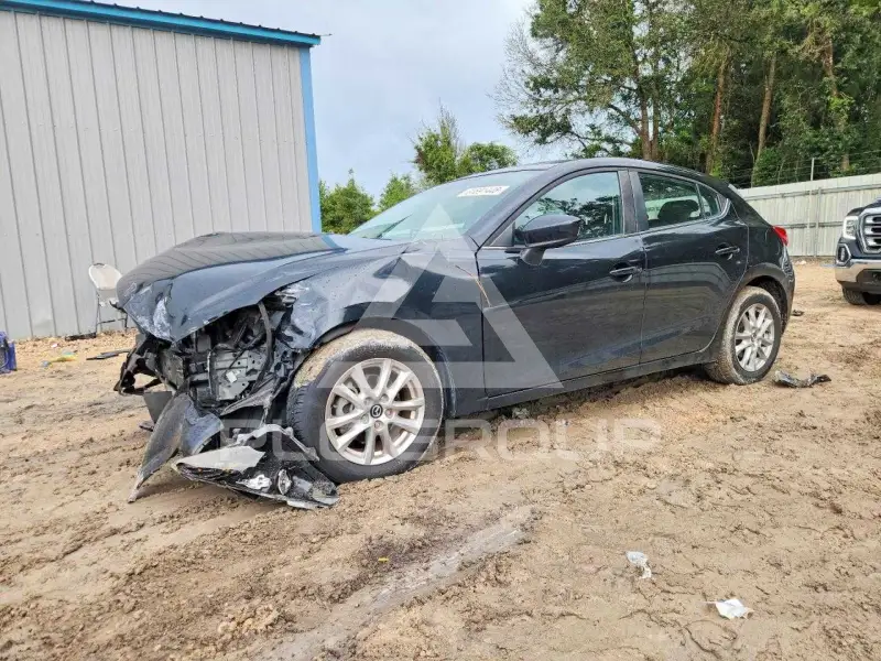 2015 Mazda 3 фото