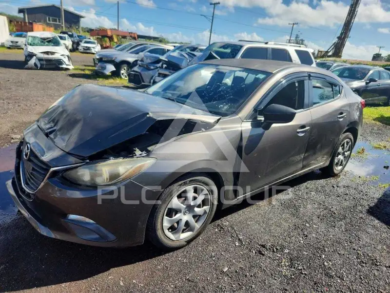 2015 Mazda 3 photo