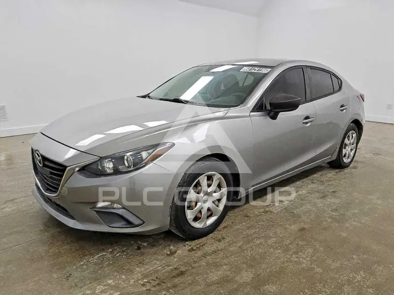 2015 Mazda 3 photo
