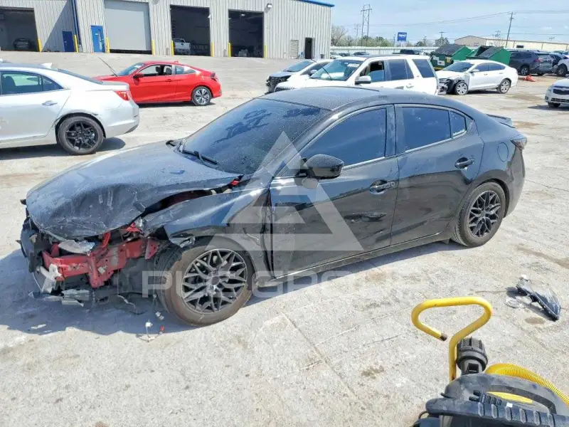 2015 Mazda 3 фото