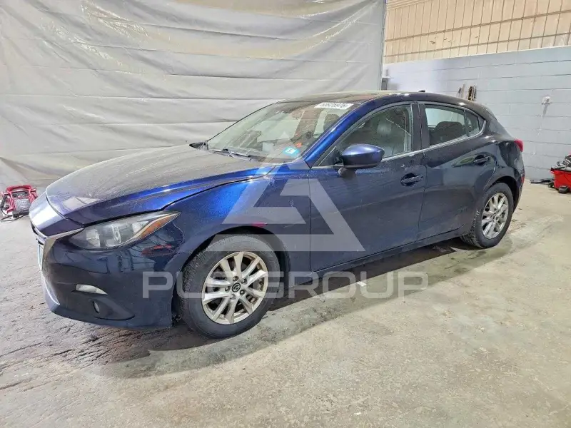 2015 Mazda 3 photo