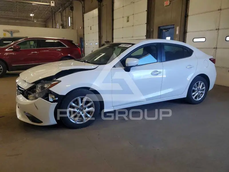 2015 Mazda 3 фото