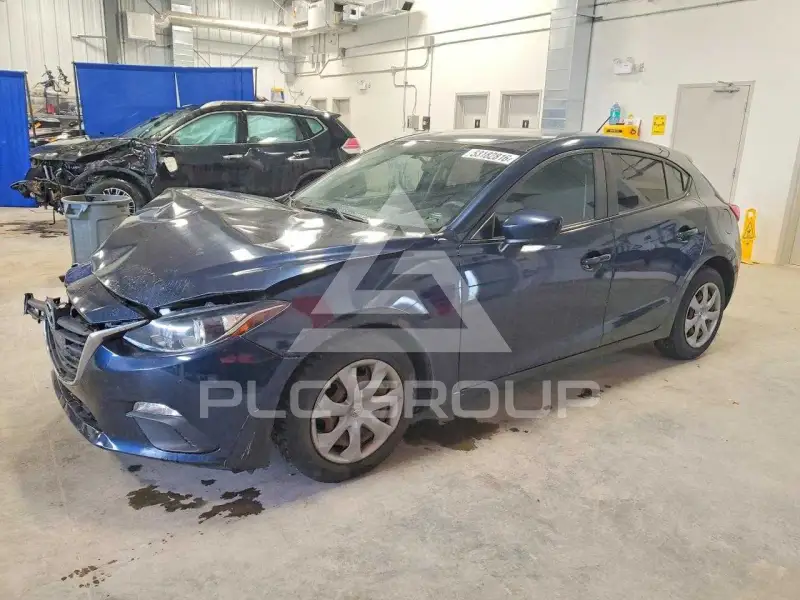 2015 Mazda 3 photo