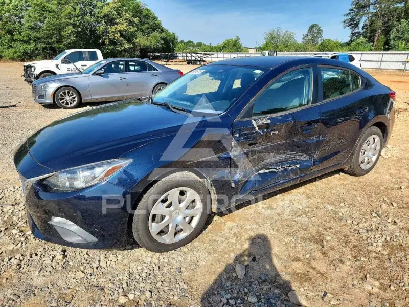 2015 Mazda 3 photo