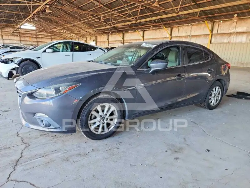 2015 Mazda 3 photo