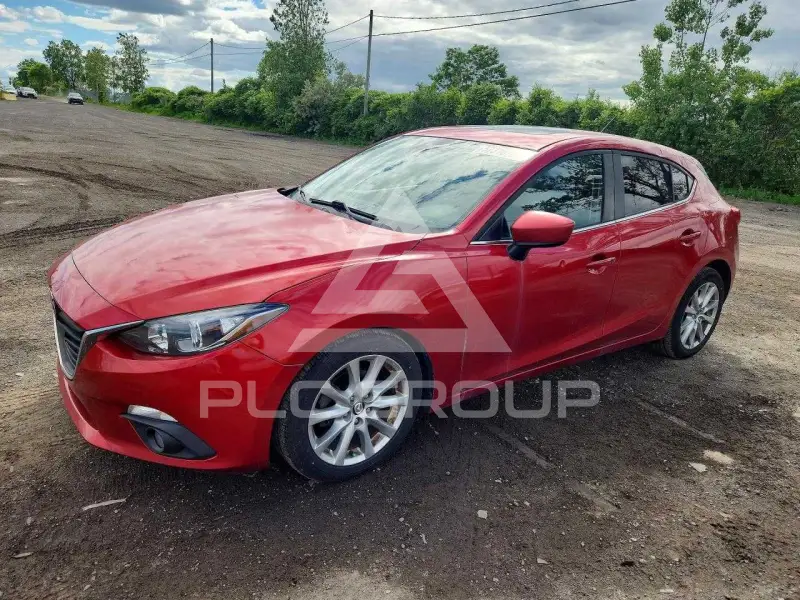 2015 Mazda 3 photo
