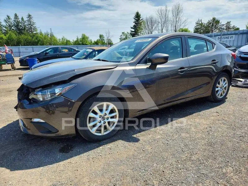 2015 Mazda 3 photo