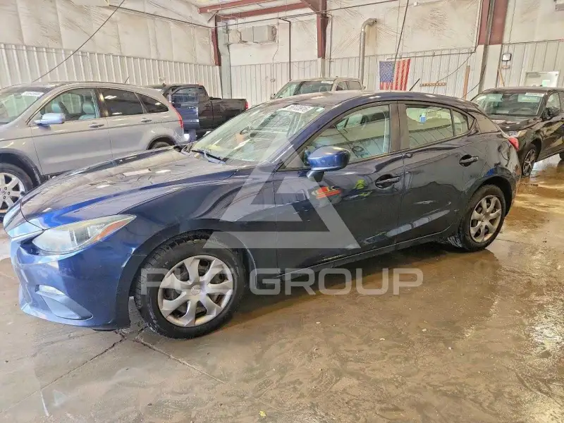 2015 Mazda 3 фото
