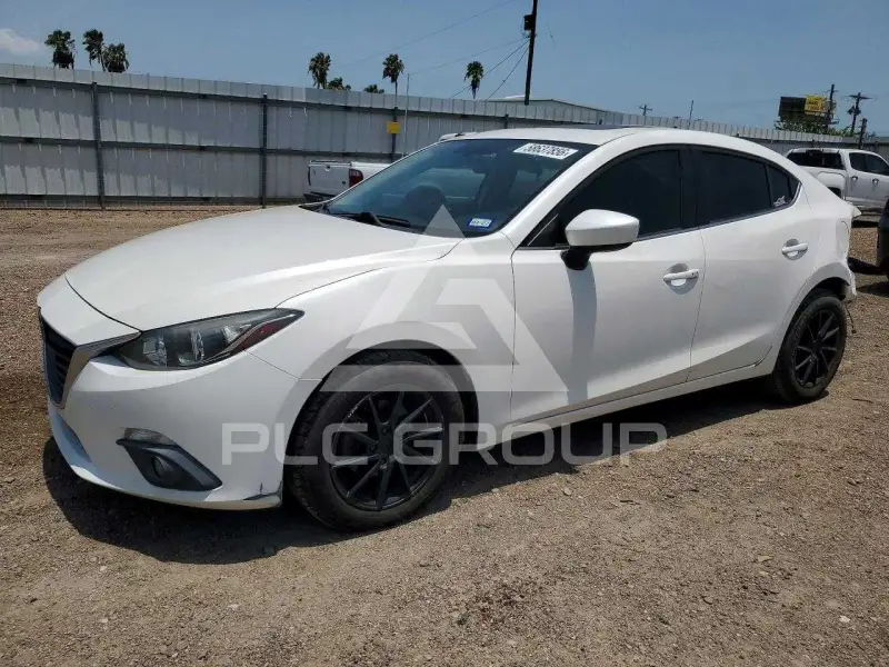 2015 Mazda 3 photo