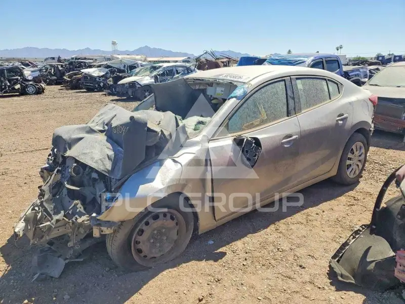 2015 Mazda 3 фото