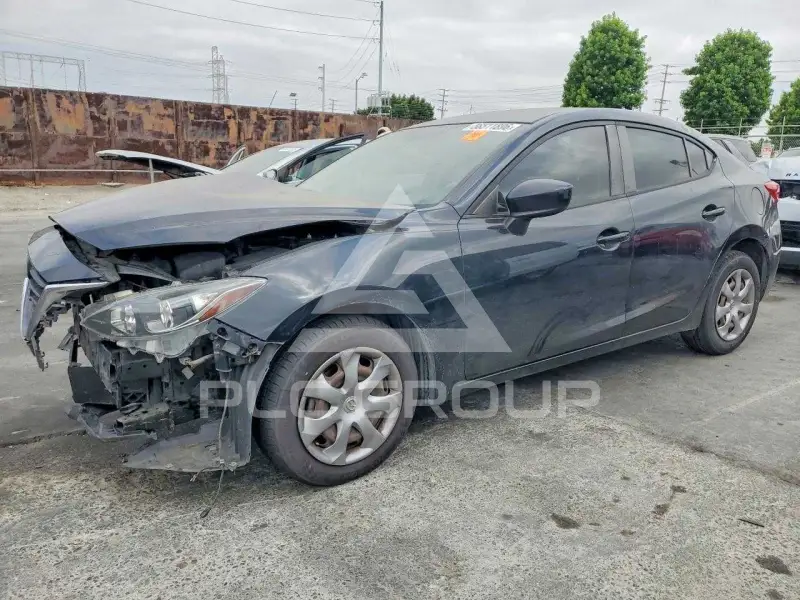 2015 Mazda 3 фото