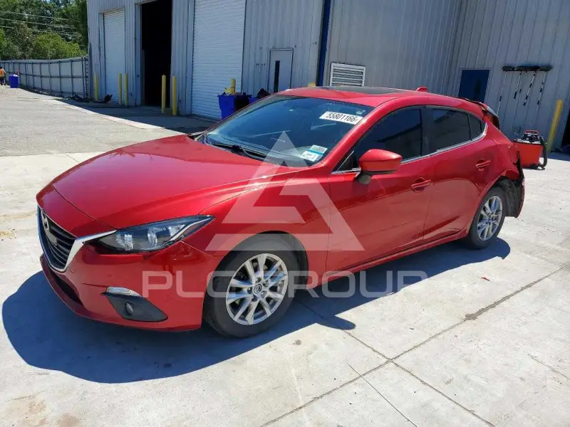 2015 Mazda 3 photo
