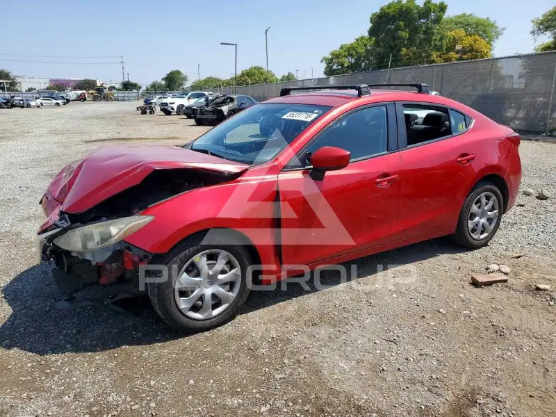 2015 Mazda 3 photo