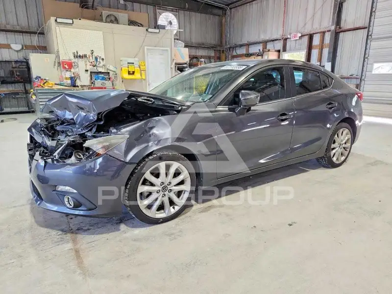 2015 Mazda 3 фото