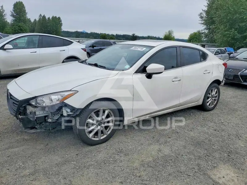 2015 Mazda 3 photo