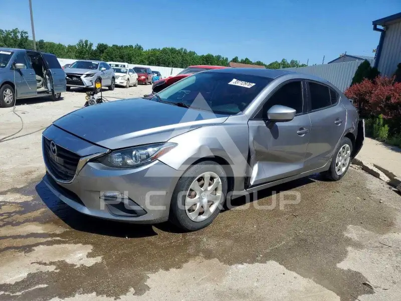 2015 Mazda 3 photo