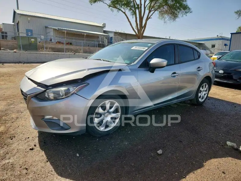 2015 Mazda 3 photo