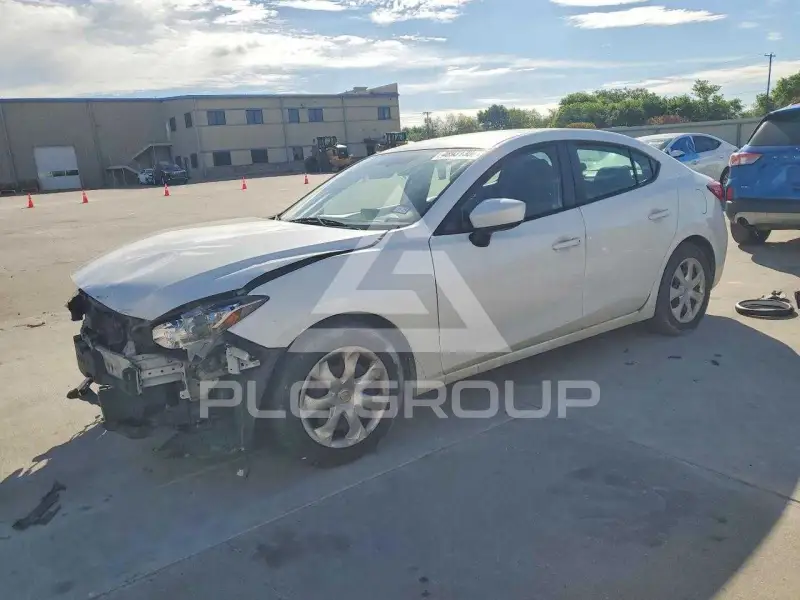 2015 Mazda 3 фото