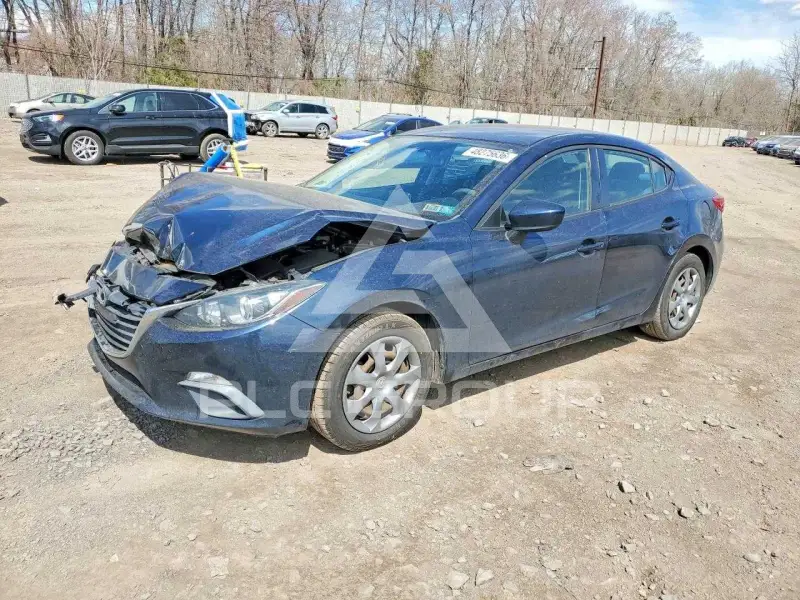 2015 Mazda 3 photo