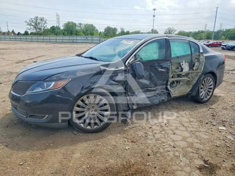 2015 Lincoln MKS photo