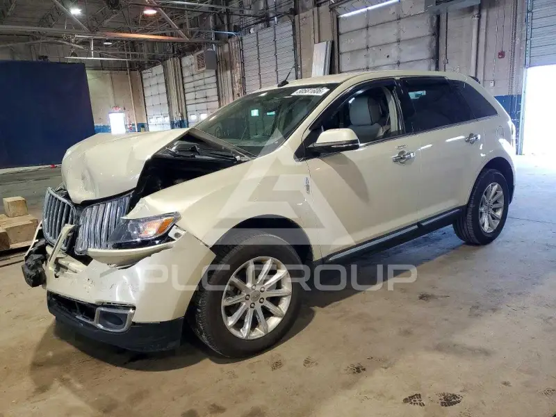 2015 Lincoln MKX photo