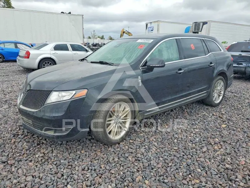 2015 Lincoln MKT фото