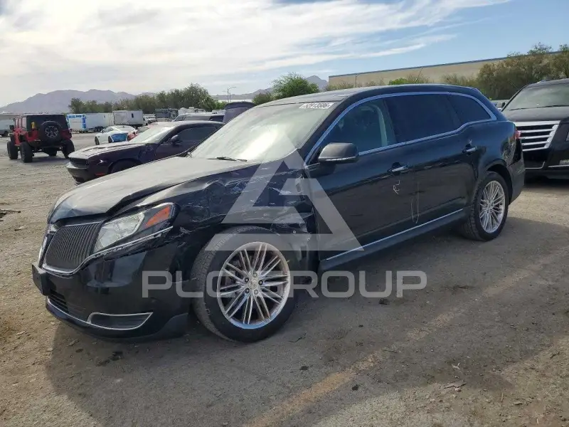 2015 Lincoln MKT фото