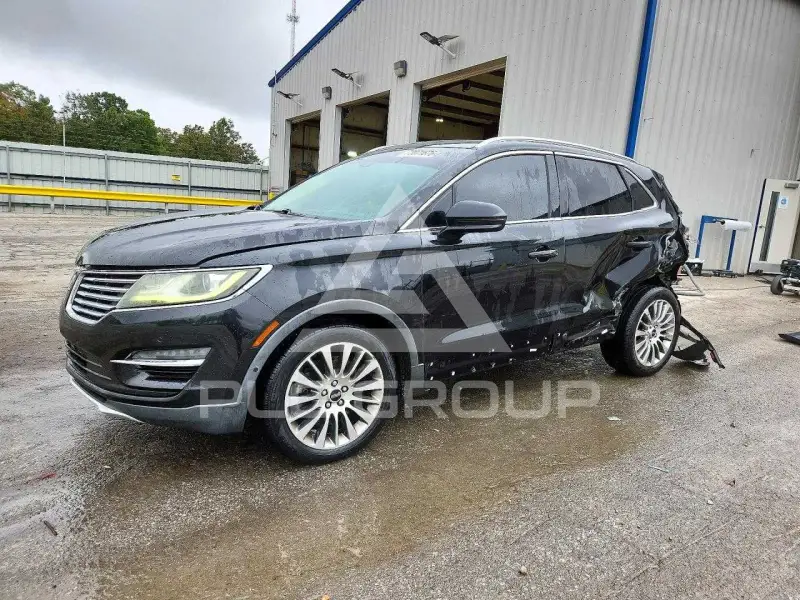 2015 Lincoln MKZ photo