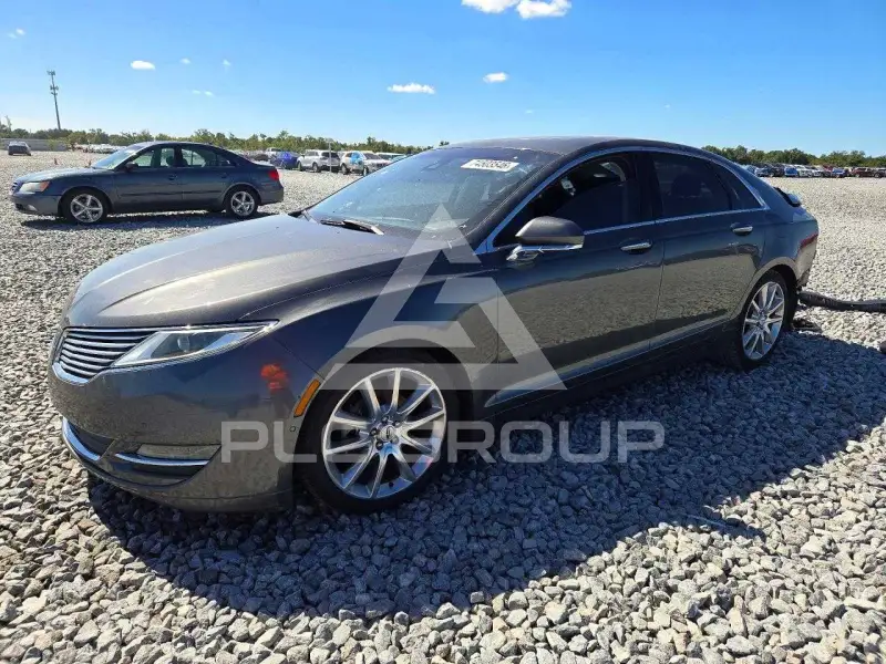 2015 Lincoln MKZ photo