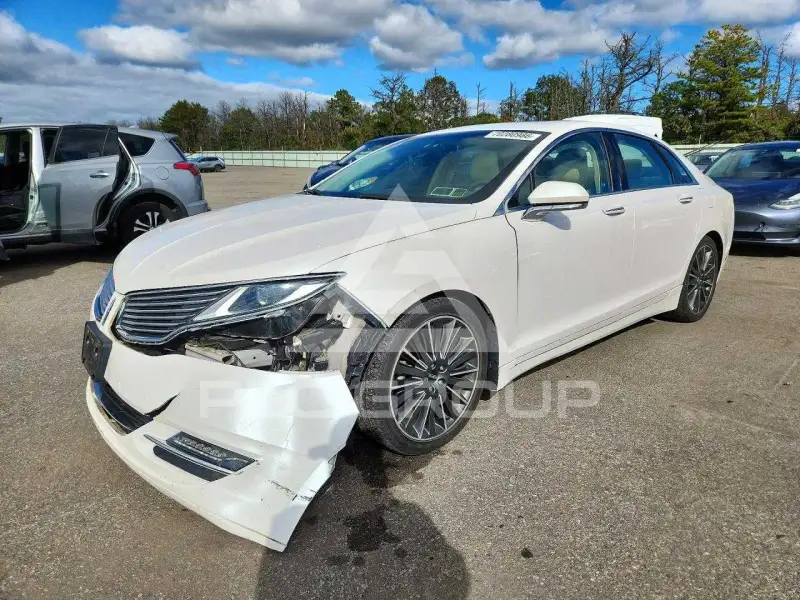 2015 Lincoln MKZ photo