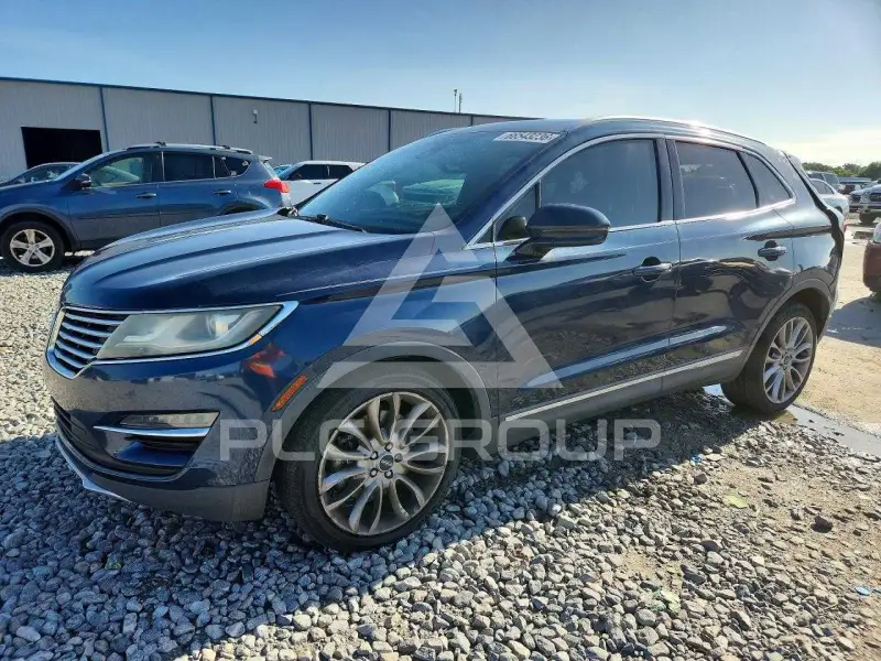 2015 Lincoln MKZ photo