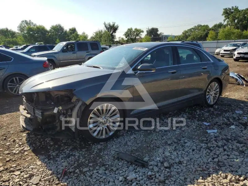 2015 Lincoln MKZ photo