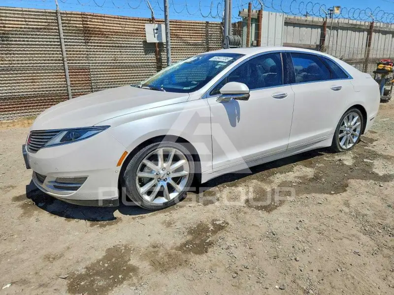 2015 Lincoln MKZ photo