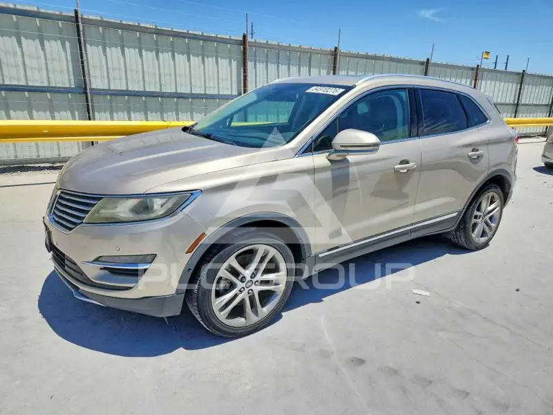 2015 Lincoln MKZ photo