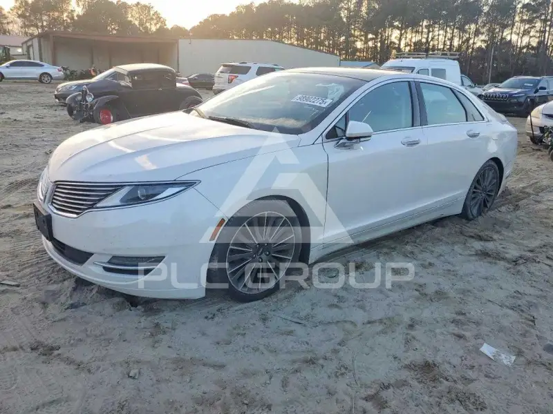 2015 Lincoln MKZ photo