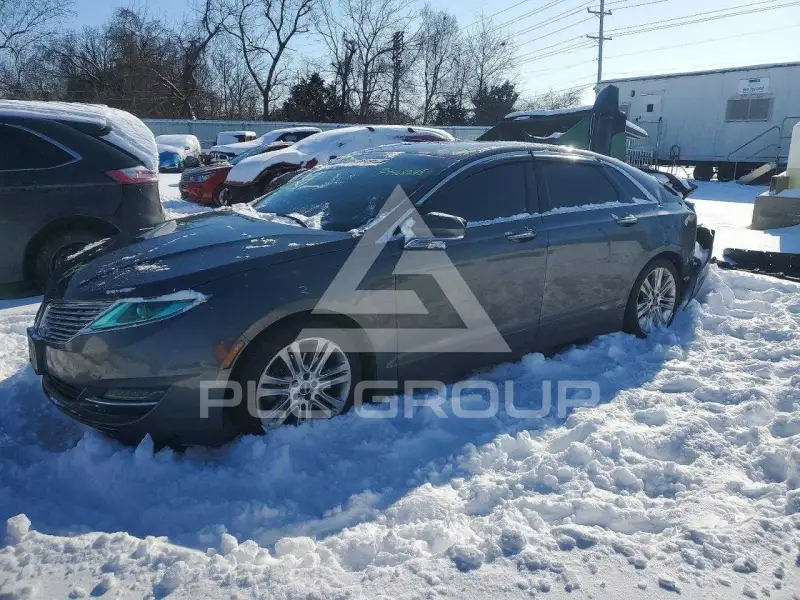 2015 Lincoln MKZ photo