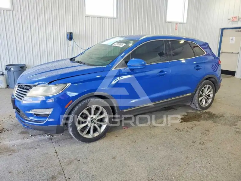 2015 Lincoln MKZ photo