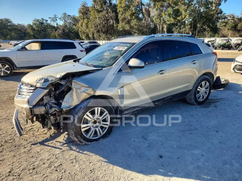 2015 Cadillac SRX фото