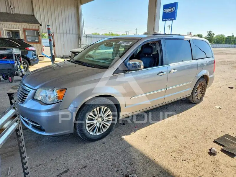 2015 Chrysler TOWN & COUNTRY фото