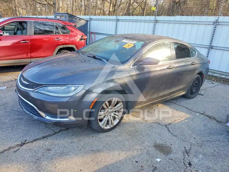 2015 Chrysler 200 photo
