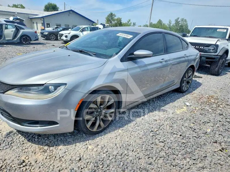 2015 Chrysler 200 фото