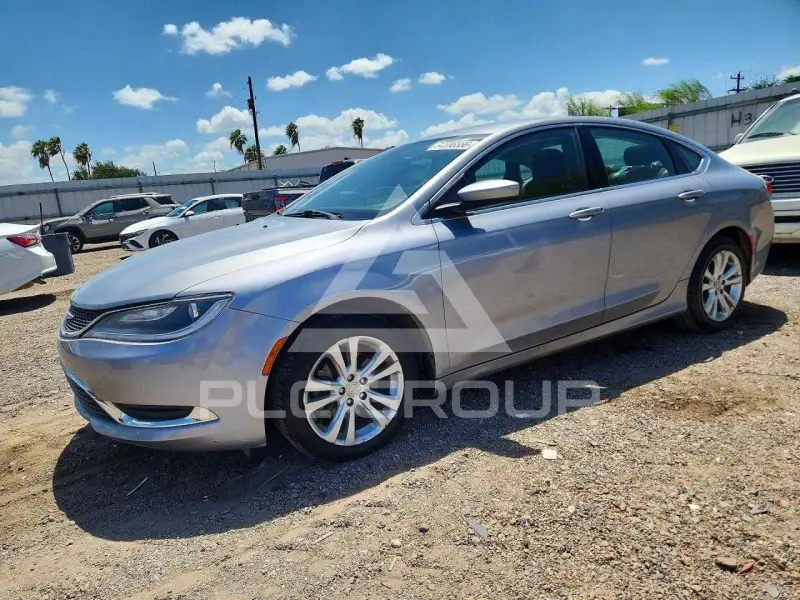2015 Chrysler 200 photo