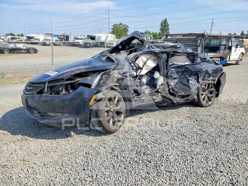 2015 Chrysler 200 фото